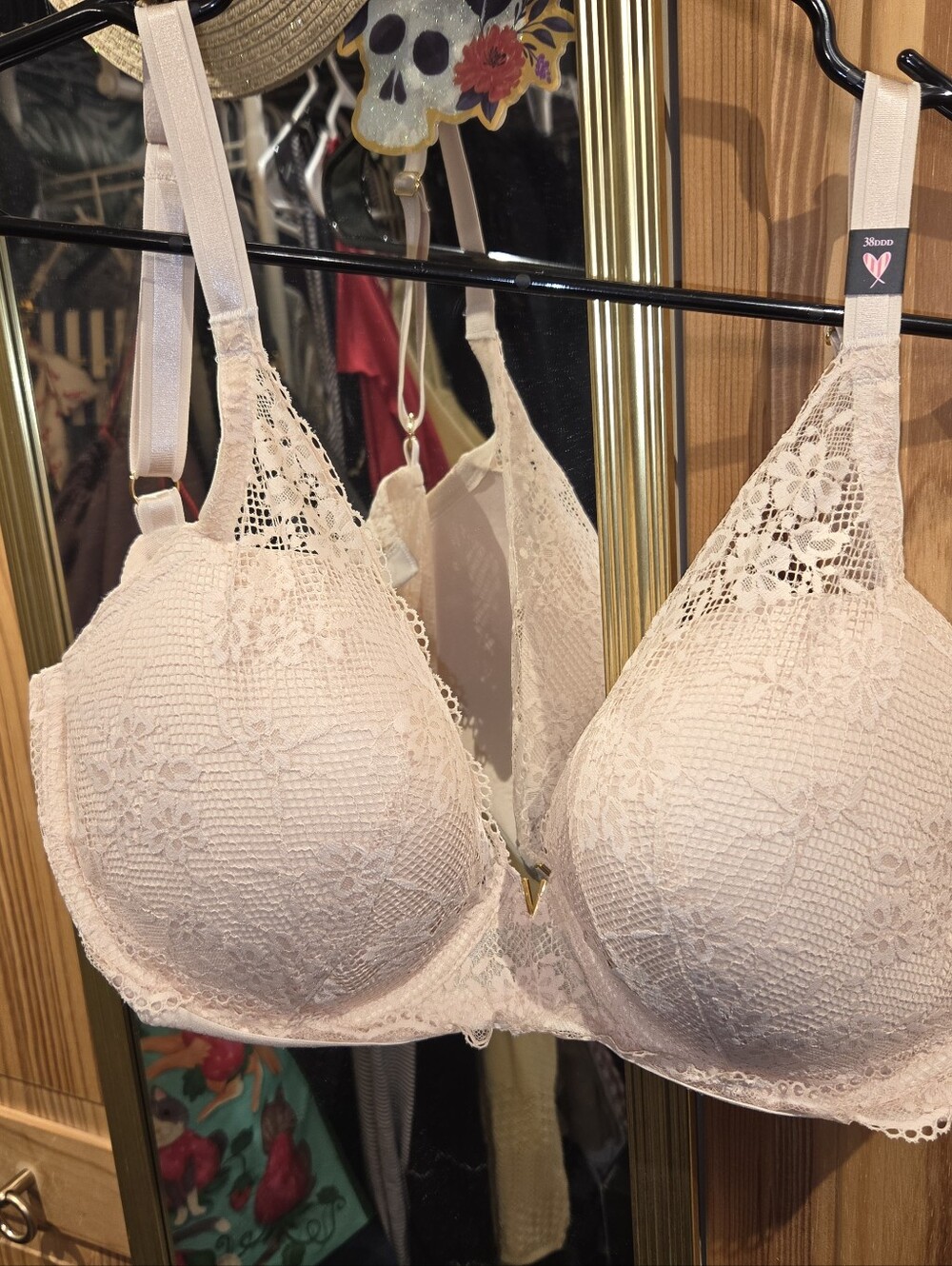Victoria Secret Freedom Cloud Lace Bra - Beige/Nude